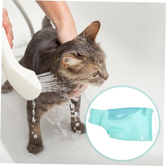 Breathable Three Cat Grooming Bag for Easy Nail Trimming Bathing and Cleaning Versatile and Compact for Kittens and Cats Random Style