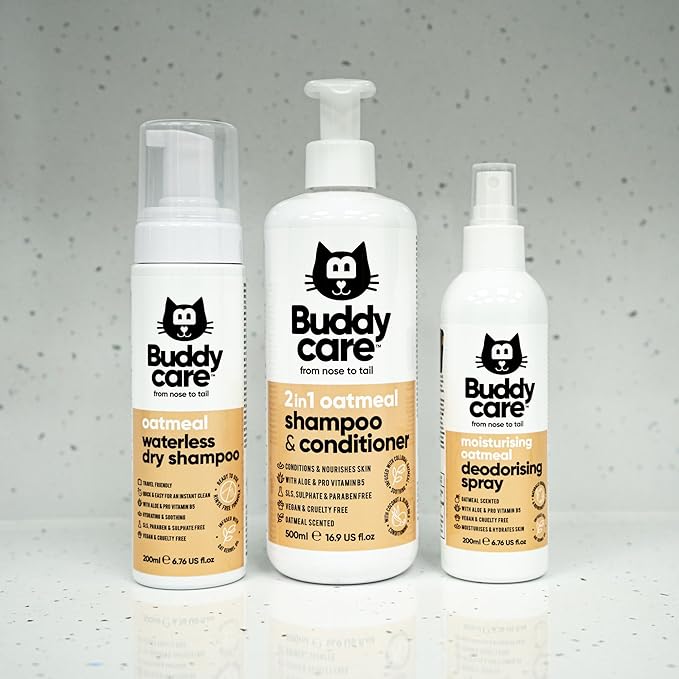 Oatmeal Waterless Dry Cat Shampoo - Deep Cleansing Shampoo for Cats - Oatmeal Scented - with Aloe Vera and B5 (5.75oz)
