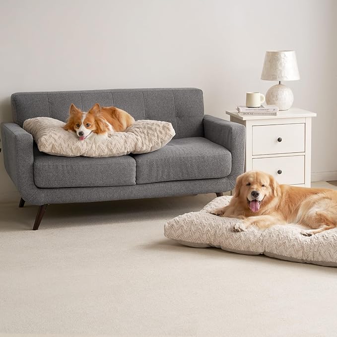 EHEYCIGA Washable Large Dog Bed for Crate 35x23 Inch, Reversible Kennel Pad for Dogs Weight Up to 45 lbs, Plush and Comfy Pet Sleeping Mat, Beige