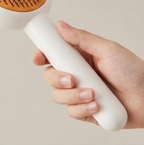 White Cat Combing Brush – Premium Hair Removal Tool for Cats & Dogs. Pet Store Supplies: Dog Brushing Combs, Cat Hair Cleaners, and Pet Care Products.