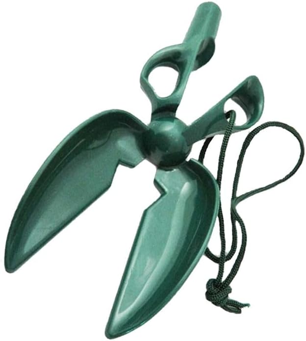 Pet Life ® 'Scissor Pooper' Travel Mess-Free Pet Scissor Dog Pooper Scooper and Cat Litter Shovel