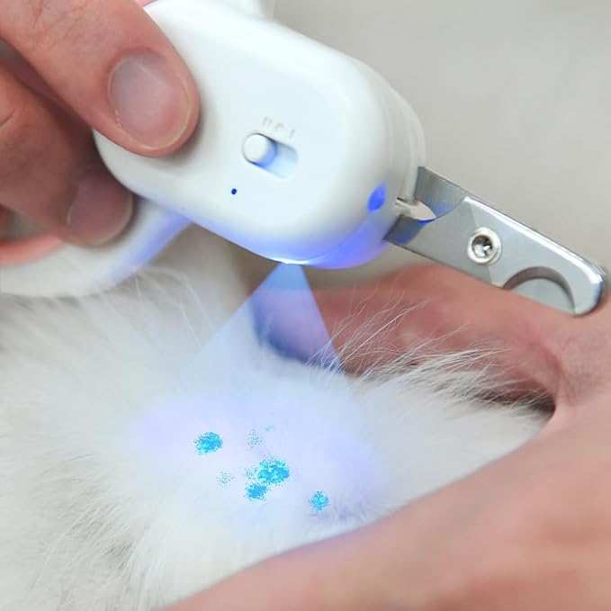 Cat Nail Clippers, cat Claw Clippers with Super Bright LED Lights, Baby cat Nail Clippers Stainless Steel Elbow Design Safe and Convenient pet Nail Clippers, cat Grooming Tools (Pink)