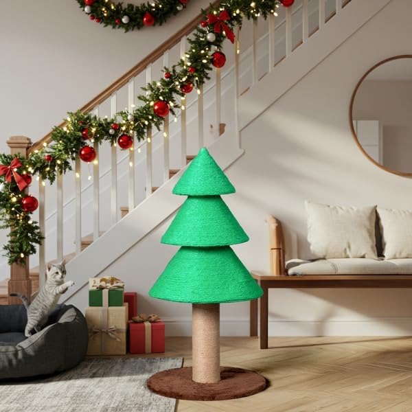 Christmas Tree Cat Scratcher Tower – 31.5" Sisal Scratching Post with Fleece Base for Indoor Cats, Holiday Décor, Sturdy Stable Base