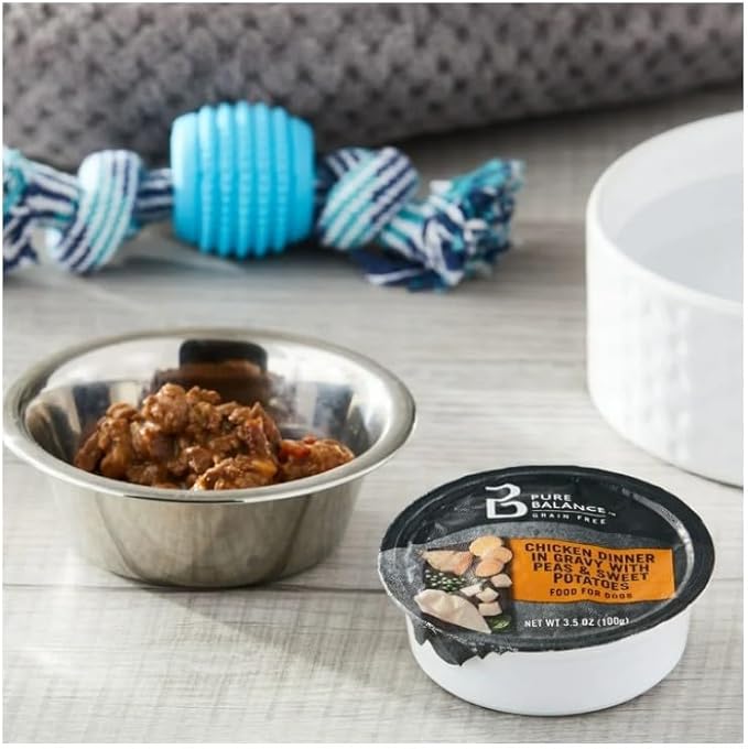 Pure Balance Grain-Free Wet Dog Food Variety Pack, Chicken Dinner with Peas & Sweet Potatoes and Beef Dinner with Carrots & Sun Dried Tomatoes in Gravy ~ 3.5 Oz Cups ~ (12 Count) ~ (1 Pack)