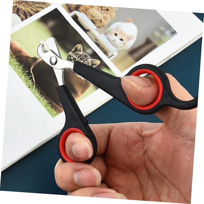 3Pcs Pet Nail Clippers Ergonomic Design Nail Trimmers for Cats and Dogs Professional Pet Grooming Supplies Bag