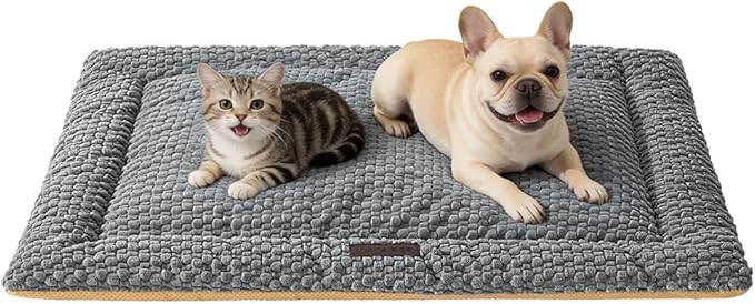 Plush Cat Kneading Bed Mat, Premium Plush Fabric Bed with Non-Slip Bottom, 3cm Thick All-Season Cushion for Cats Who Knead, Machine Washable Anti-Static Pet Bed, 27x20 Inch, Grey