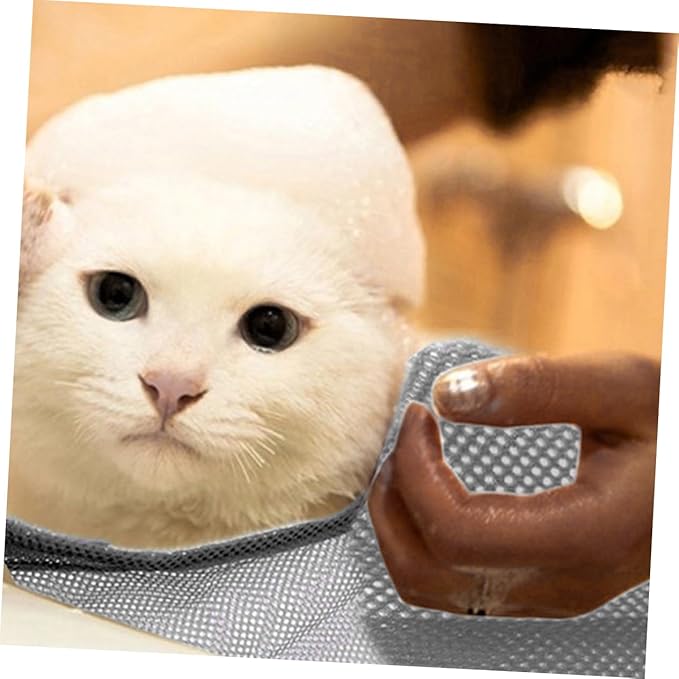 Multi-Function Cat Grooming Bag Grey Bathing Nail Trimming Pouch for Cats Kittens Breathable Mesh Design for Easy Control Comfort During Grooming Bathing and Medication