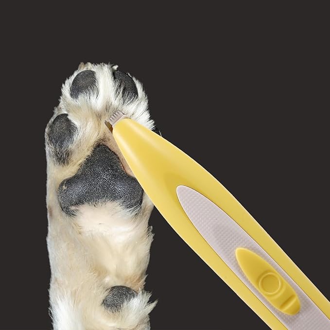 Kisangel Battery-Powered Electric Pet Hair Clippers Quiet Grooming Trimmer for Cats and Dogs Portable Cordless Cat Hair Removal Tool for Home and Travel Use