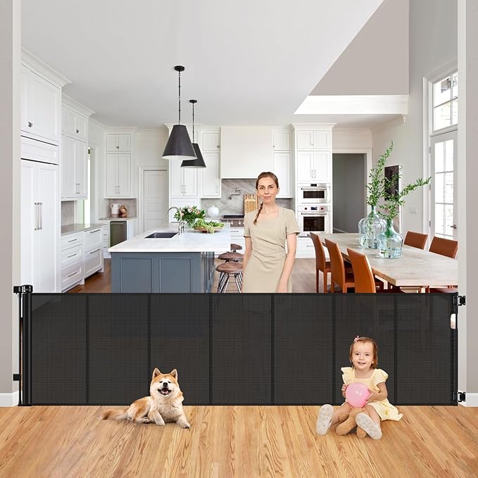Reinforced 200 Inch Extra Wide Baby Gate Retractable Dog Gate 16.7ft Outdoor pet Gates for Wide Openings 33 Inch Tall No Sag Mesh Retractable Baby Gates for Doorways with Reinforced Strips, Black