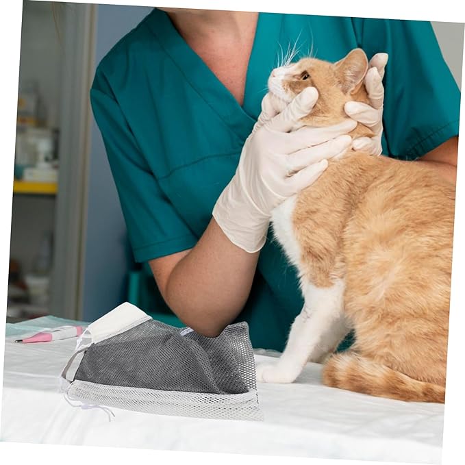 Djustable Cat Grooming Bag Mesh Pet Bathing Bag Strong Breathable Prevents Biting Scratching for Bathing Nail Trimming Random