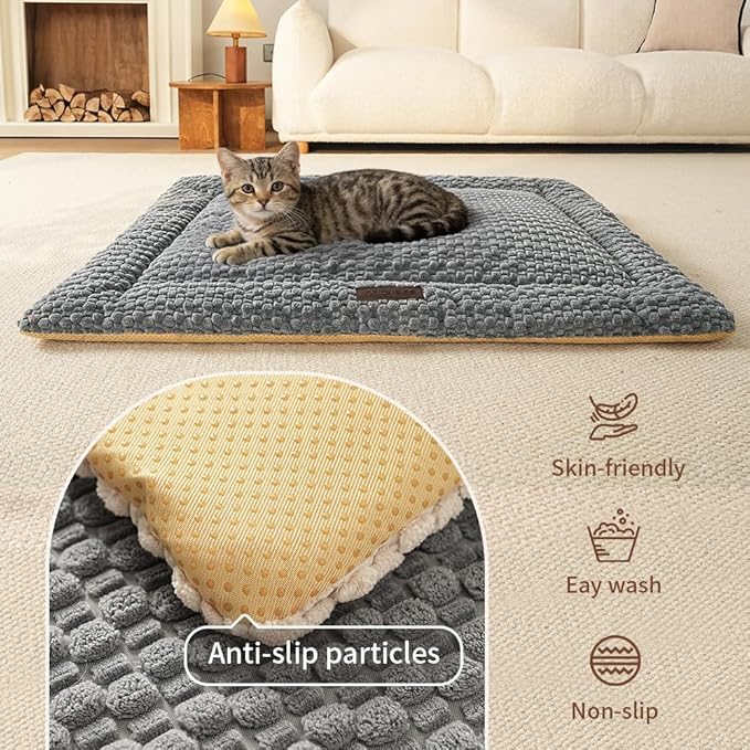 Plush Cat Kneading Bed Mat, Premium Plush Fabric Bed with Non-Slip Bottom, 3cm Thick All-Season Cushion for Cats Who Knead, Machine Washable Anti-Static Pet Bed, 23x15 Inch, Grey