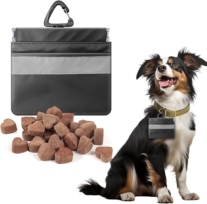 Freeze-Dried Rabbit Blood and Dogs Treat Pouch Bag,High Protein Freeze-Dried Pet Food for Dogs Cats,Supplemental Iron.Portable Pet Pocket Waist Clip Bag,ncludes Clip and Carabiner