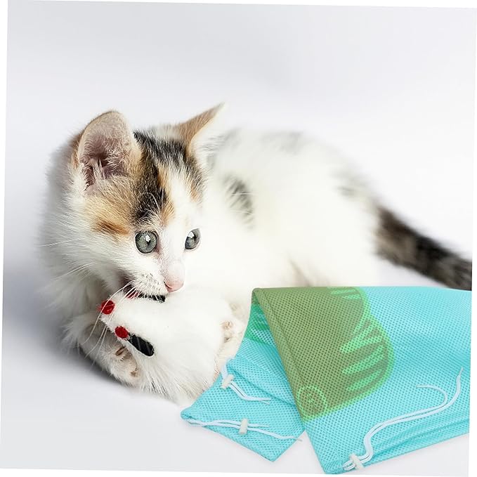Cat Grooming Bag Multi-Function Bathing Nail Trimming for Cats Breathable Three Design for Easy Pet Washing and Comfort Random Style