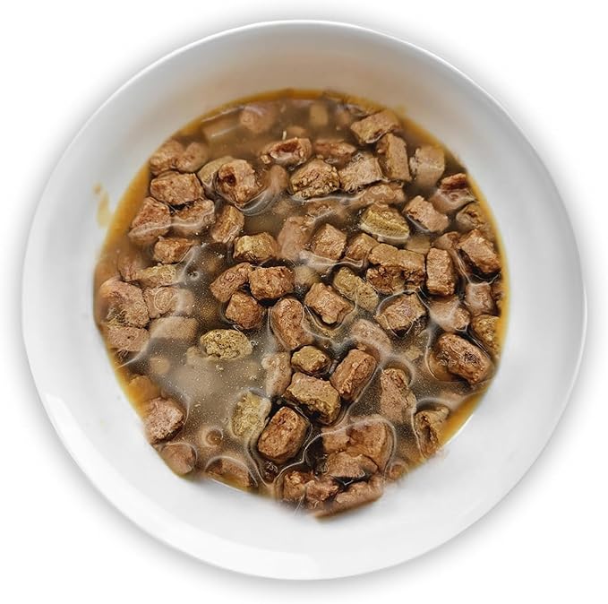Scoochie Pet Products Chef Scoochie's Gourmet Wet Cat Food Variety Pack with Natural Poultry & Seafood Flavors - Tender Chunks in Gravy Cat, 16 Individual Pouches (3oz Each 8 Pouches of Each Flavor)