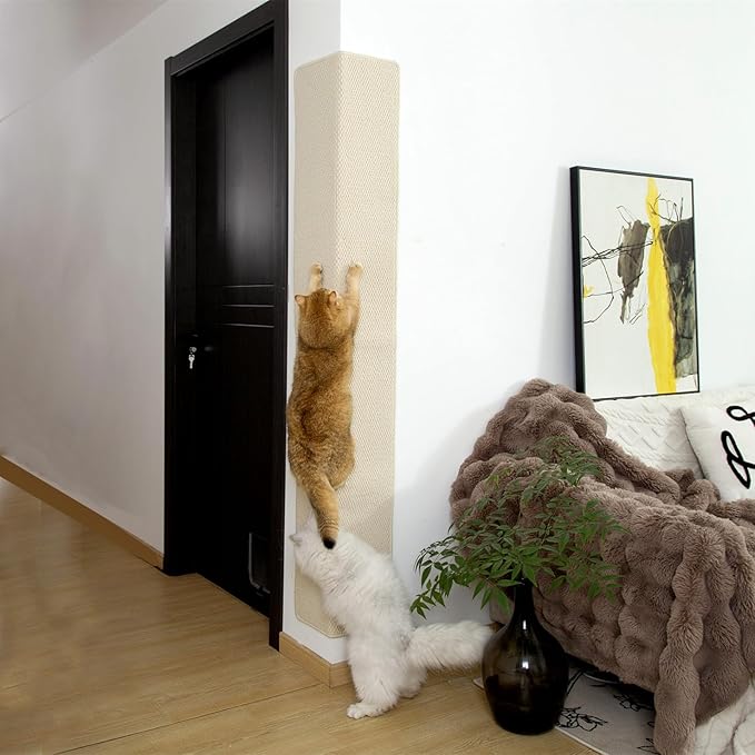 SHENGOCASE Thickened Cat Wall Corner Climbing Carpet, Cat Wall Furniture, Wall Corner Scratcher, Scratching Post (Cream-White)
