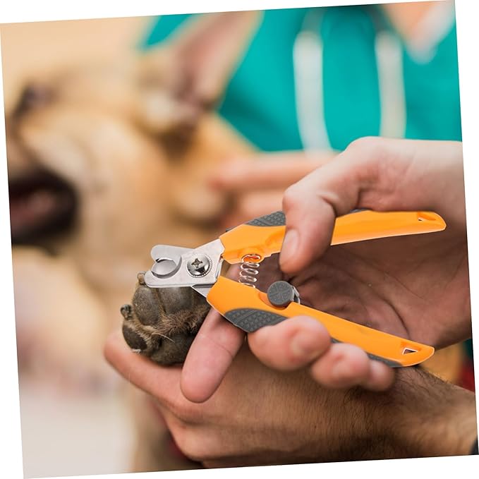 BESPORTBLE Ergonomic Pet Nail Clipper Lightweight and Portable Clipper for Cats and Dogs High Sharpness Blades Easy Nail Trimming for Home Grooming