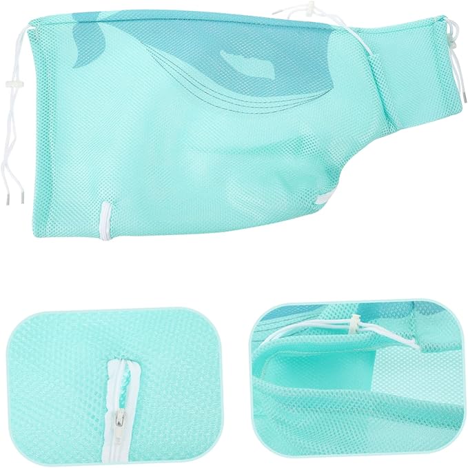 Breathable Three Cat Grooming Bag for Easy Nail Trimming Bathing and Cleaning Versatile and Compact for Kittens and Cats Random Style