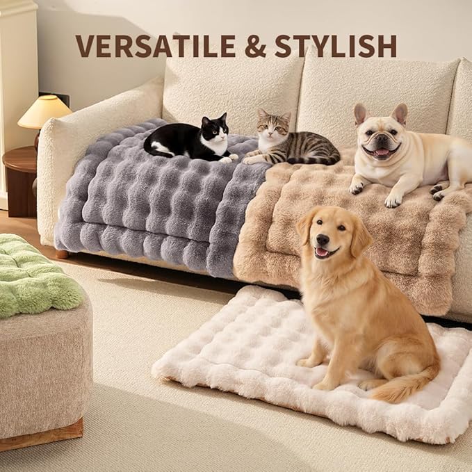 Self-Warming Dog Bed, Plush Faux Fur Mat with Anti-Slip Bottom, Ultra Soft Heated Pet Bed for Medium Large Dogs, Cozy Fluffy Pad for Carriers Couch Crate, Machine Washable, 35 x 27 Inch Grey