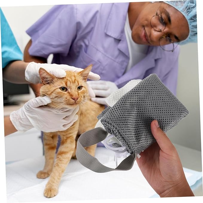 Cat Grooming Bag Adjustable Mesh Bathing Grooming Bag for Cats Bite and Scratch Resistant for Nail Trimming Ear Cleaning and Bathing