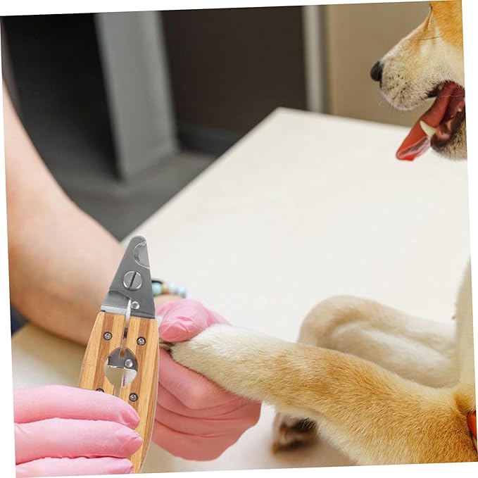 Safe Dog and Cat Nail Cutters Compact and Wear-Resistant Professional Pet Grooming Tool Easy to Use