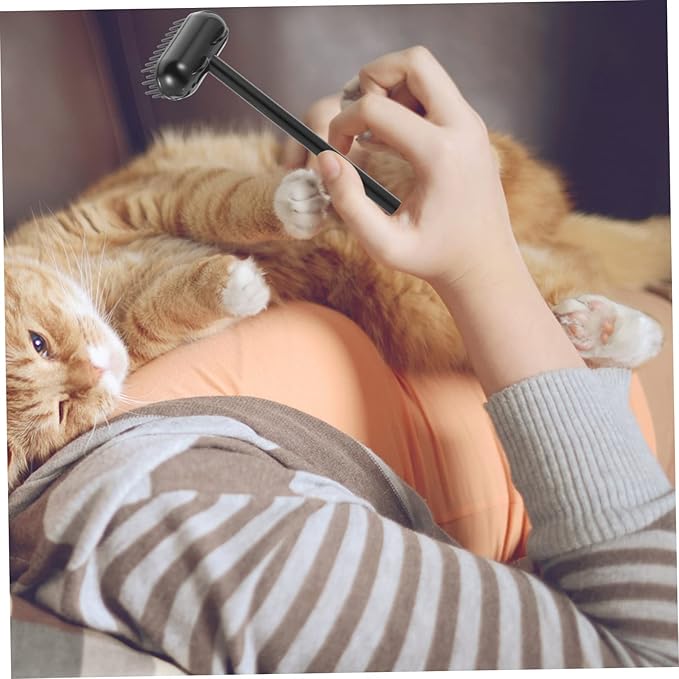 Massage Brush for Cats and Dogs Flexible Pet Grooming and Deshedding Tool for Massaging and Removing Loose Hair Creative Design