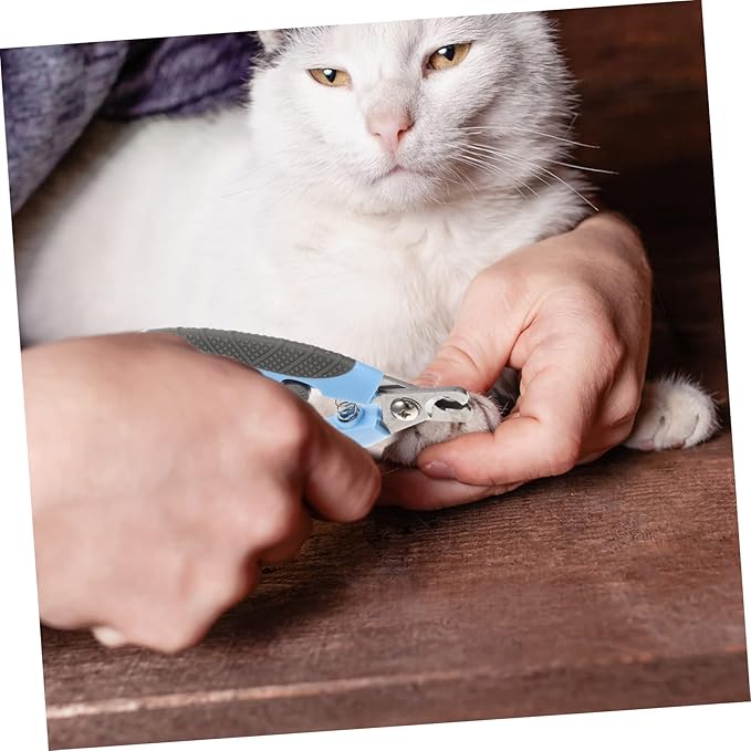 Yardwe Portable Cat Clipper for Pets Safe Easy Nail Trimming for Cats and Dogs Ergonomic Design Suitable for All Breeds Convenient Home Grooming Tool