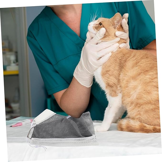 BESPORTBLE Cat Grooming Bag Adjustable Mesh Bathing Nail Trimming for Cats Tough Double Mesh Design for Biting Scratching Resistance for Grooming and Medical Care