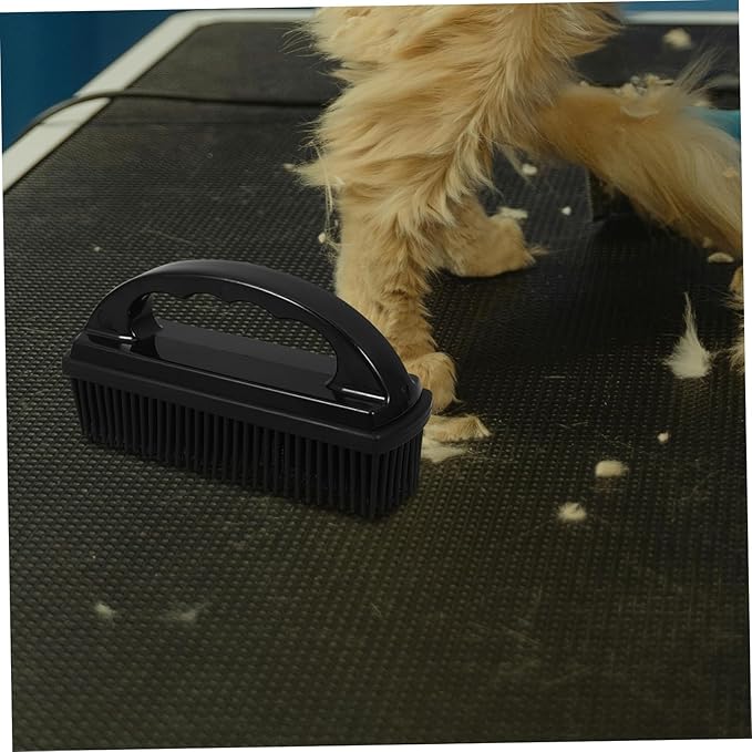 Silicone Pet Hair Defloating Brush for Efficient Cleaning of Beds Sofas Carpets and Car Seats Durable Easy to Clean for Dog and Cat Grooming