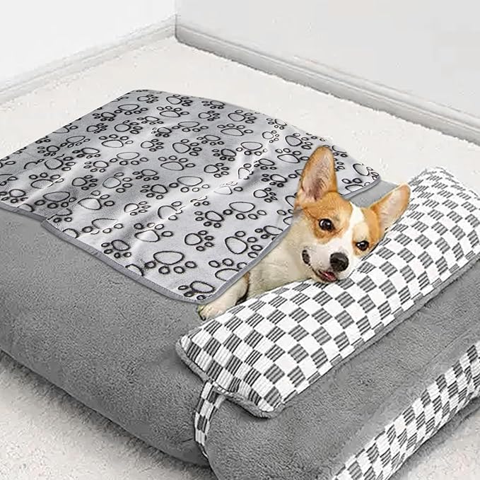 Dog Blanket Soft & Comfortable Cute Paw Printing Blanket Small 29.9x40.9 Inch Washable Dog Blankets for Small Dogs Cats Sleep Supplies Pet Lovers