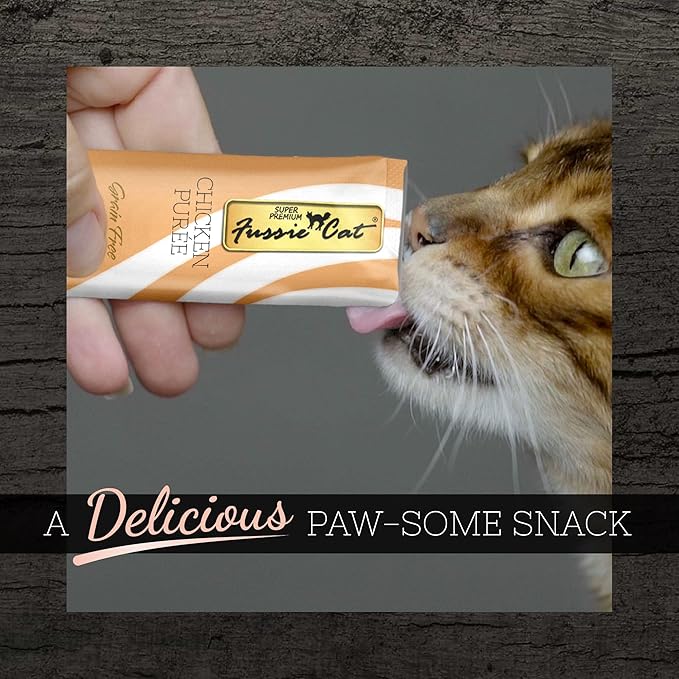 Fussie Cat Chicken Puree, lickable cat Treats, 0.5oz Pouch 4 Count (Pack of 4)