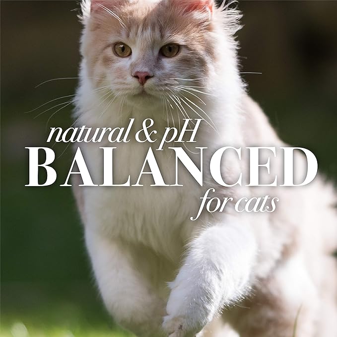 Burt's Bees Hypoallergenic Cat Shampoo and Dander Reducing Grooming Wipes - Cat Grooming Supplies, Cat Shampoo, Cat Wipes