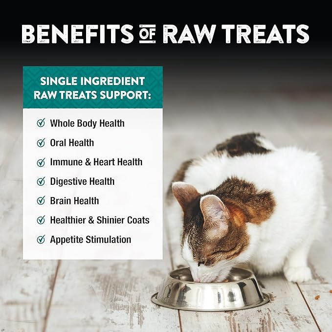 Northwest Naturals Raw Rewards Freeze-Dried Chicken Neck Treats for Dogs and Cats - Whole Neck - Healthy, 1 Ingredient, Human Grade Ingredients, All Natural, Proudly Made in USA, 4 Oz
